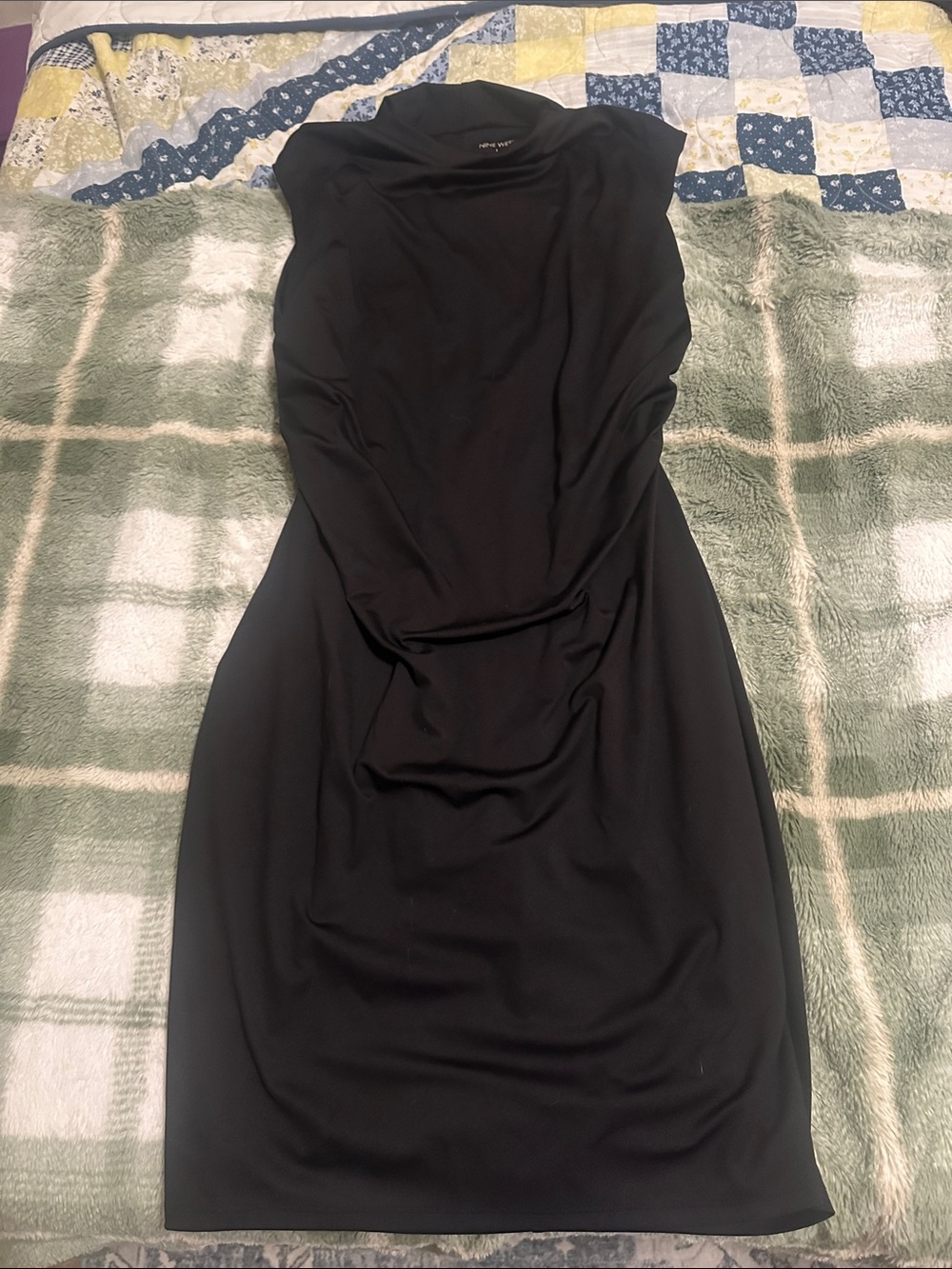 Nine West Black Sleeveless Midi Sheath Dress